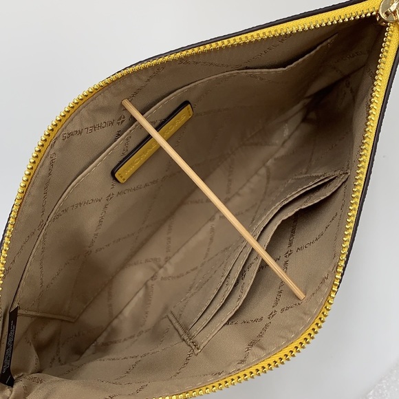 Michael Kors Jet Set LG 2 in 1 card case wristlet Wallet DAFFODIL SIGNAT… - Picture 14 of 16